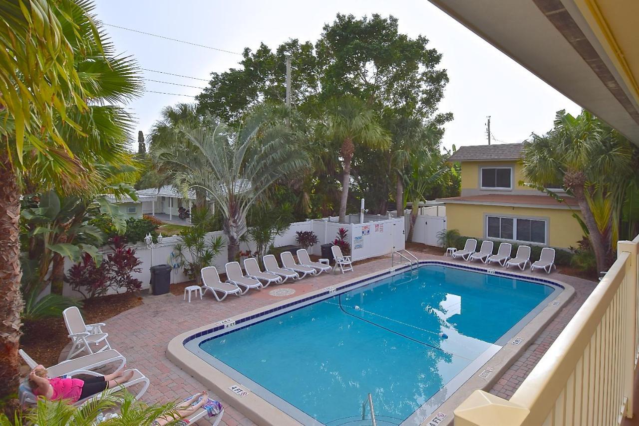 Ferienwohnung Waves 18 St. Pete Beach Exterior foto